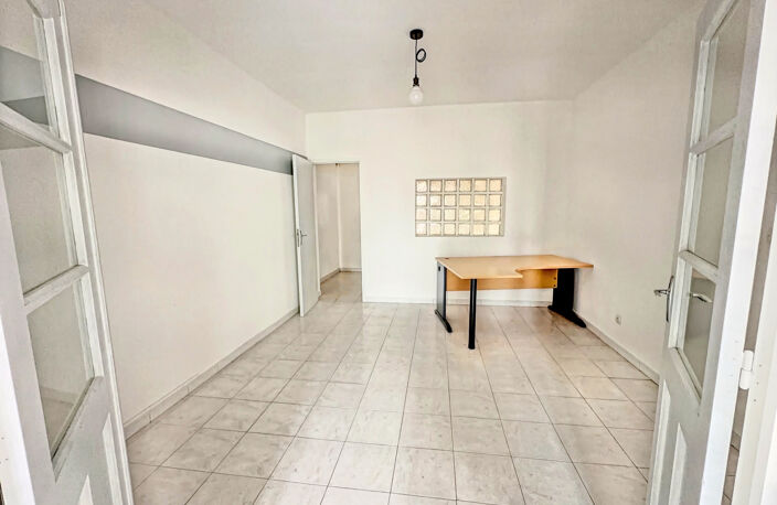 Immeuble à vendre   Port-Saint-Louis-du-Rhône (13230) — photo 5