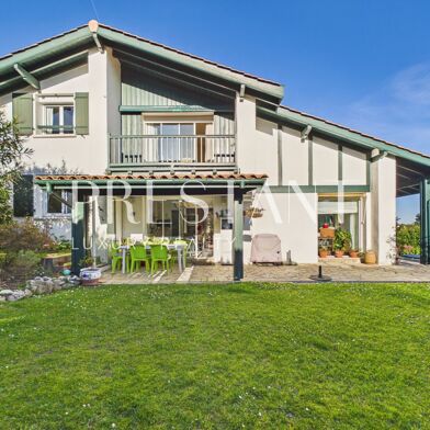 Maison 7 pièces 1900000 €