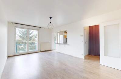 A LOUER - Appartement 2 pièces CHARTRES avec garage et chauffage collectif — photo du bien