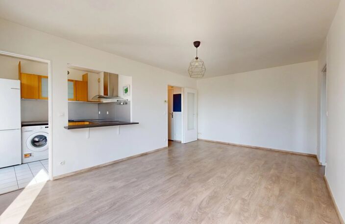 A LOUER - Appartement 2 pièces CHARTRES avec garage et chauffage collectif — photo 2