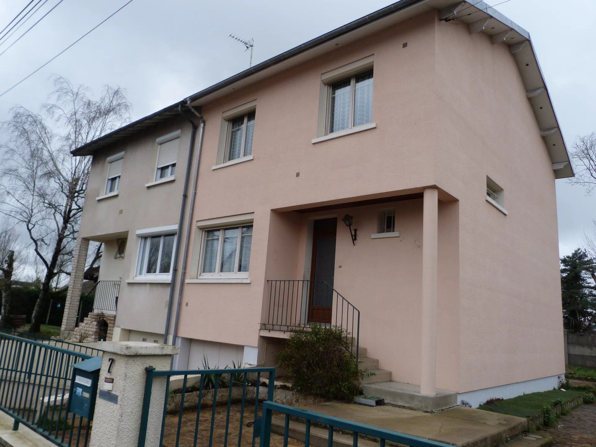 Maison 4 pièces 95 m² · à Saint-Doulchard · 95 m² · 125 000 €