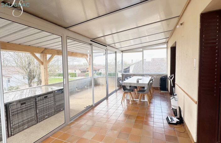 Maison familiale avec studio indépendant   123,80 m2   2 gar — photo 5