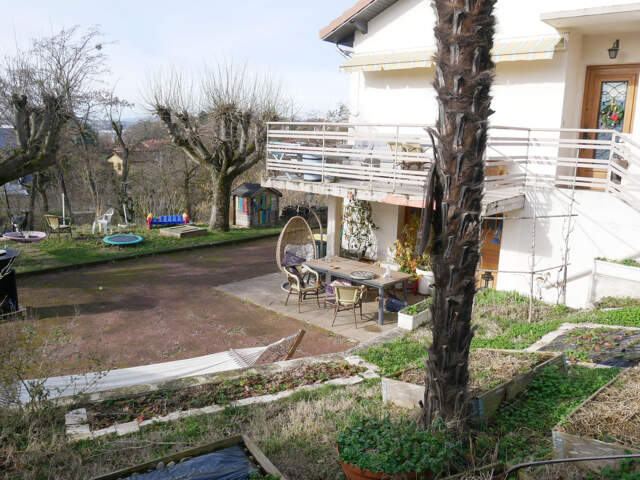 FEYZIN Maison mitoyenne avec sous-sol complet — photo du bien
