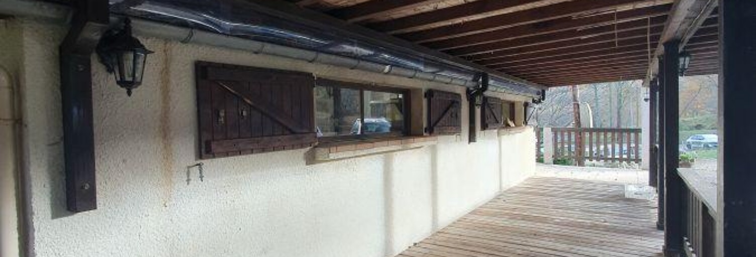 Commerce 3 Pièces 46 m² à louer à Saurat (09400)