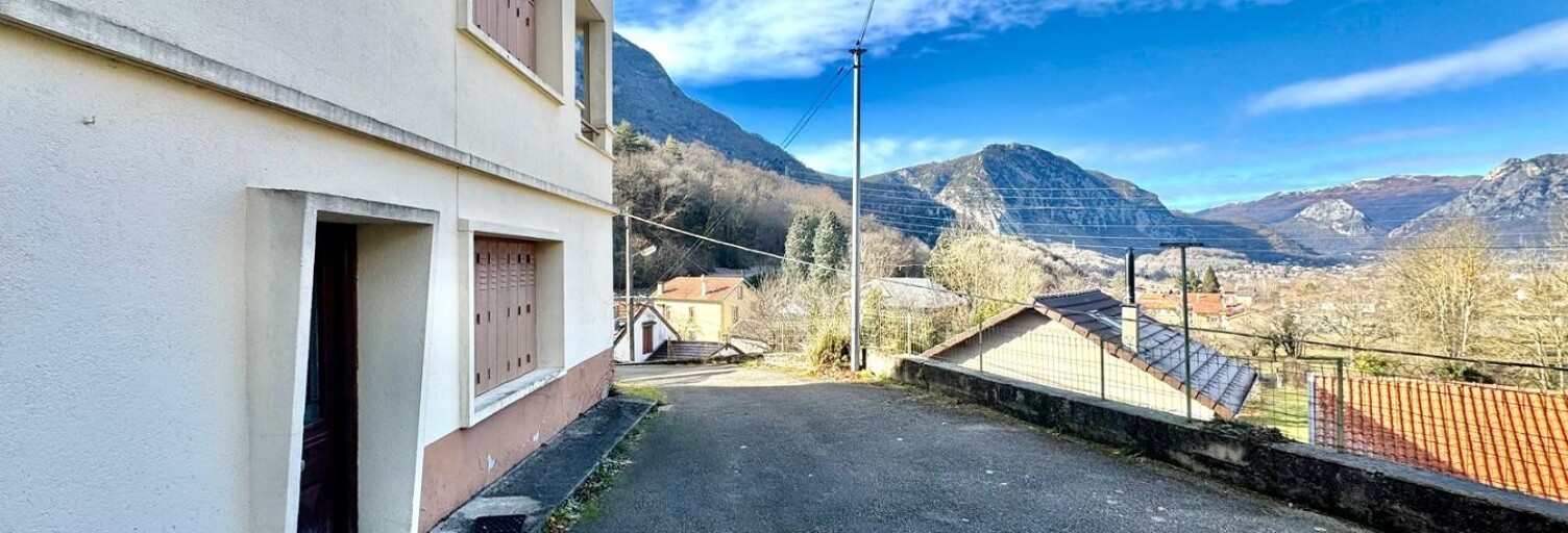 Maison 5 Pièces 122 m² à vendre à Ussat (09400)