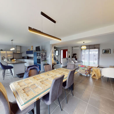 Maison 5 pièces 369500 €