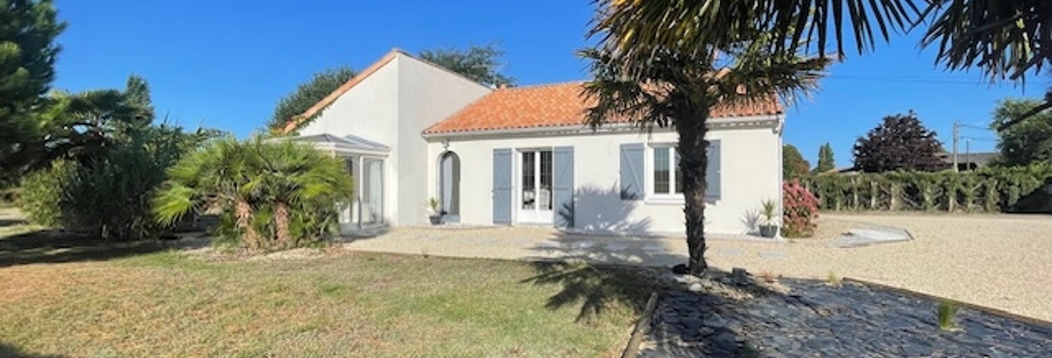 Maison 5 Pièces 148 m² à vendre à Saint-Léger-de-Montbrun (79100)