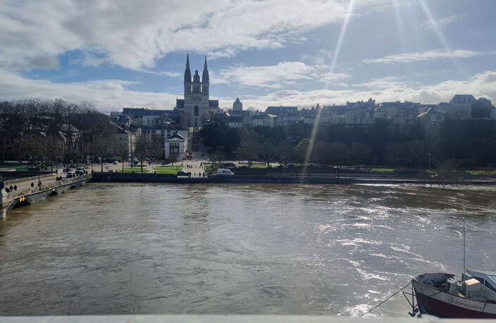Type 7 dernier étage avec terrasse - Vue Maine et Cathédrale — photo 4