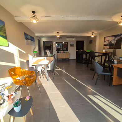 Commerce 3 pièces 24000 €