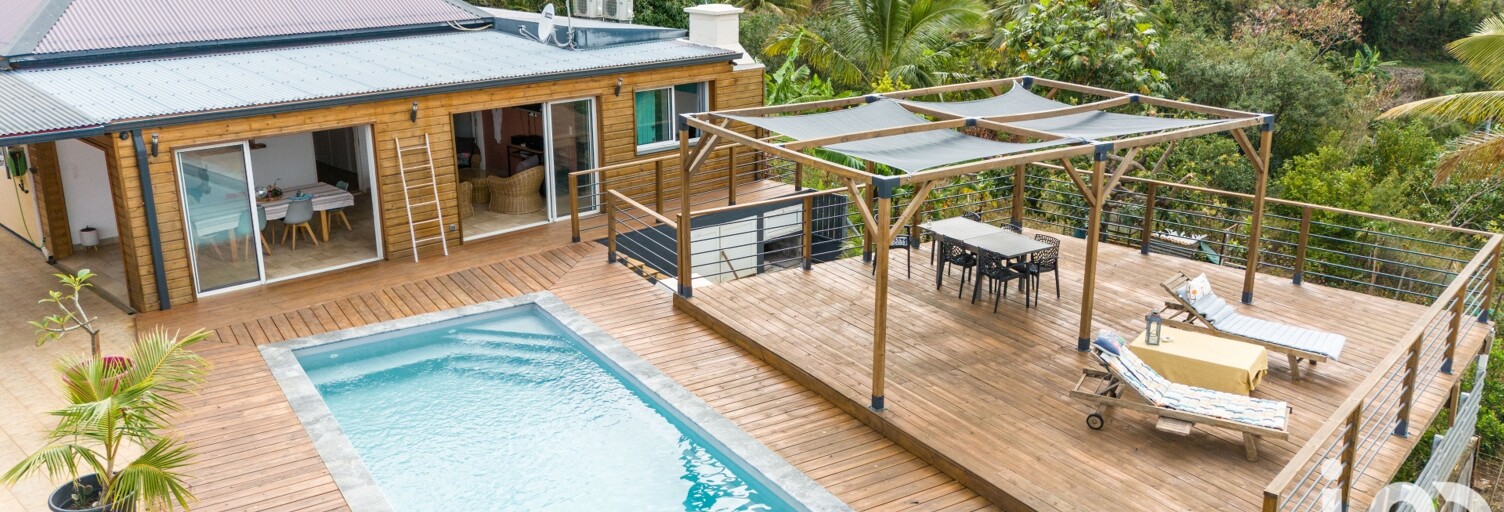 Maison 7 Pièces 190 m² à vendre à L'Étang-Salé (97427)