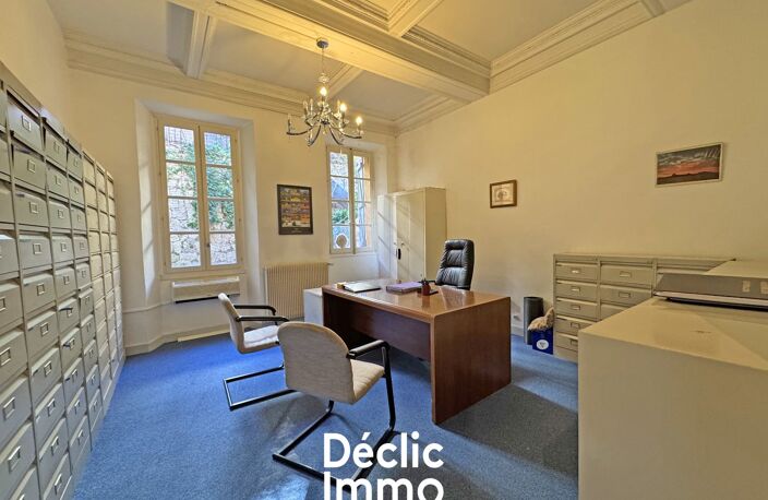 APPARTEMENT AVEC COUR ET BALCON - BOULEVARD DU JEU DE BALLON - GRASSE  — photo 4