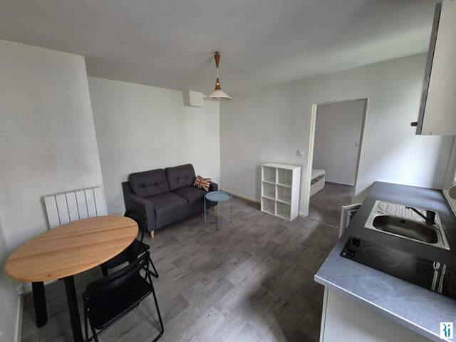F2 MEUBLE AVEC JARDIN - ROUEN GARE — photo du bien