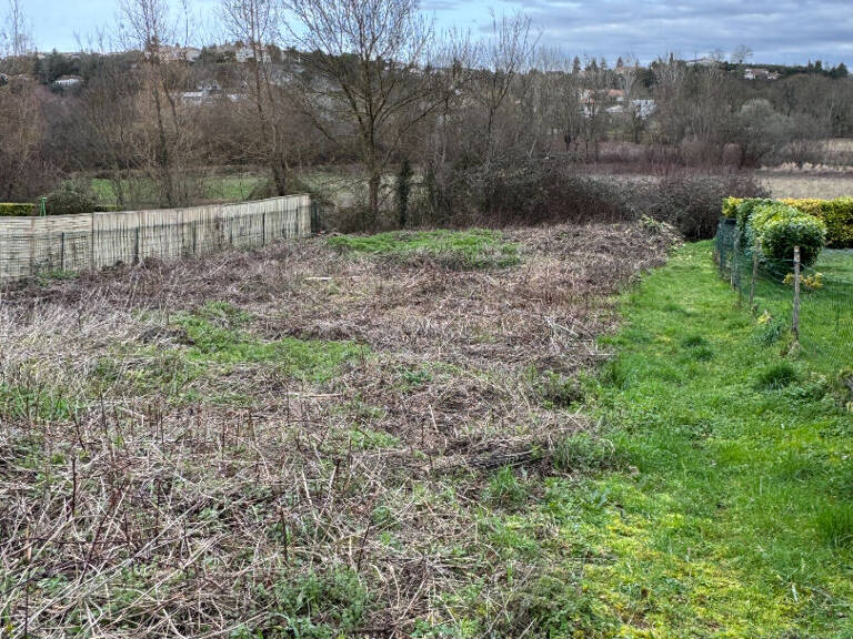 Terrain constructible à Angoulême — photo 1