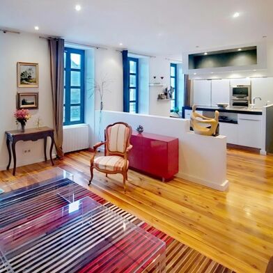 Appartement 5 pièces 395200 €