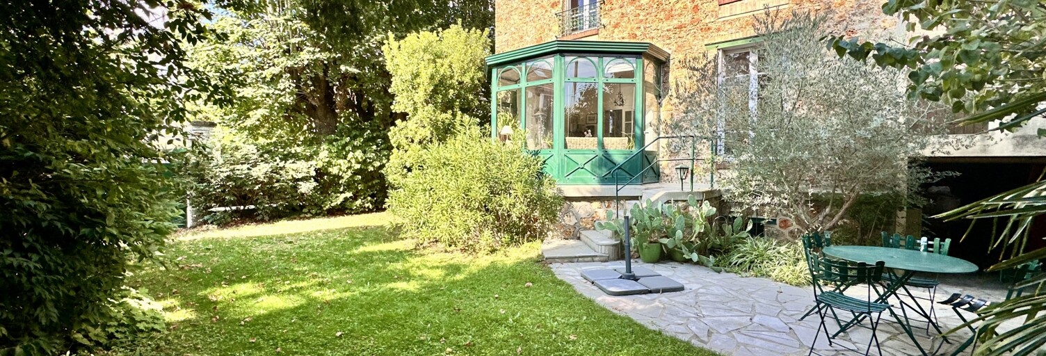 Maison 10 Pièces 212 m² à vendre à Bourg-la-Reine (92340)