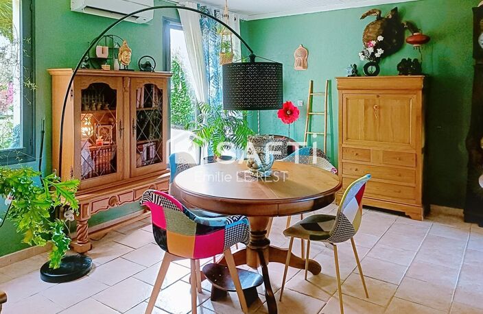 Une maison familiale au cœur d'un écrin de verdure — photo 2