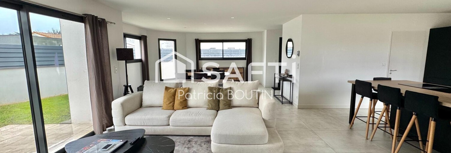 Maison 5 Pièces 127 m² à vendre à Vouillé (79230)