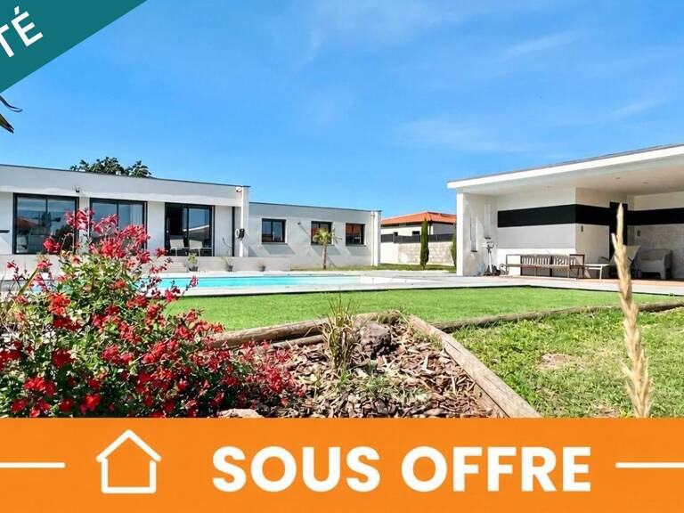 Villa contemporaine avec piscine  Orcet — photo 1