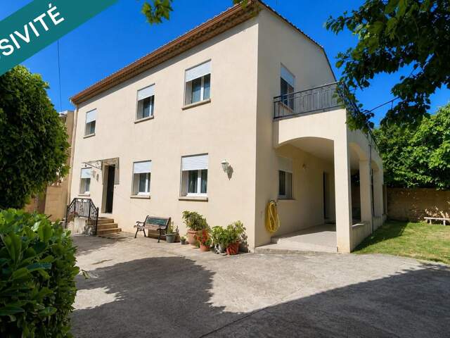 Ensemble immobilier de cinq maisons, 535 m2 habitables, fort potentiel locatif et valorisation, secteur gare à LUNEL — photo du bien