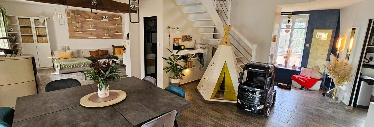 Maison 9 Pièces 206 m² à vendre à Saint-Yorre (03270)