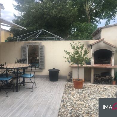 Appartement 3 pièces 928 €