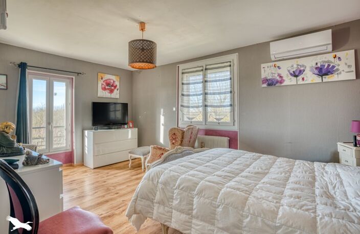 Maison en pierre de 7 pièces principales — photo 5