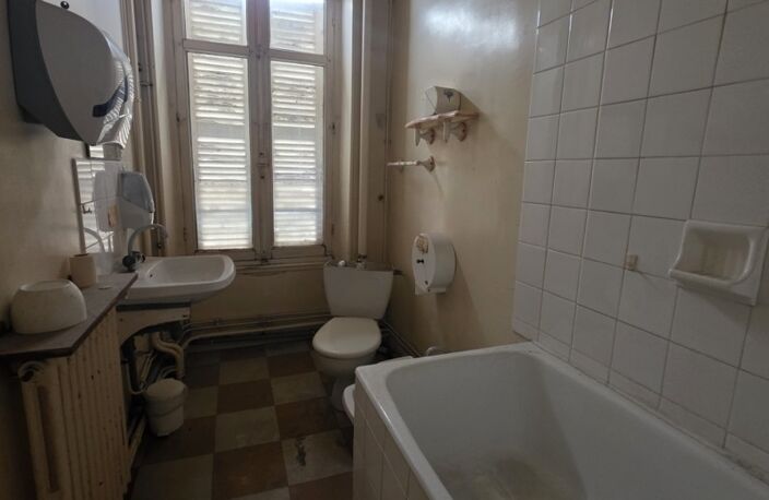 Vente immeuble   Neuvy-Saint-Sépulchre (36230) — photo 3