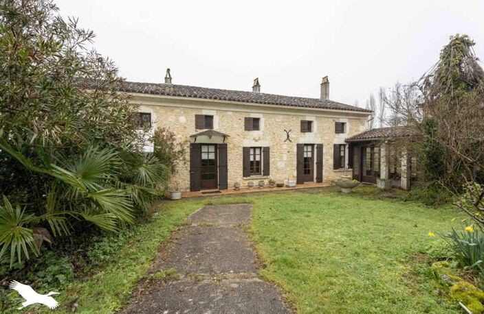 Maison en pierre de 8 pièces principales — photo 2