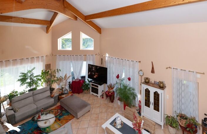 Contemporaine de 5 pièces principales — photo 2