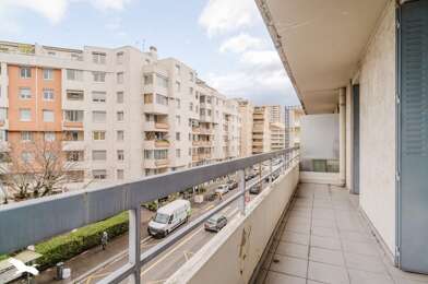 Appartement 3 pièces 236700 €
