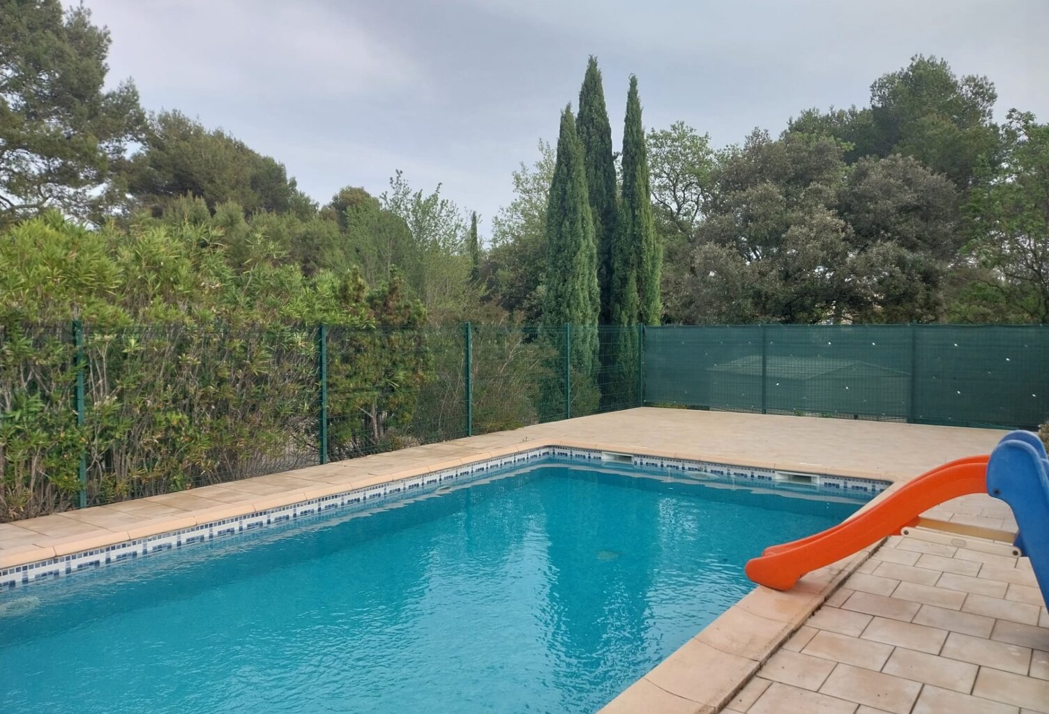MAISON PLAIN-PIED, STUDIO, PISCINE, GRAND GARAGE.... — photo 1