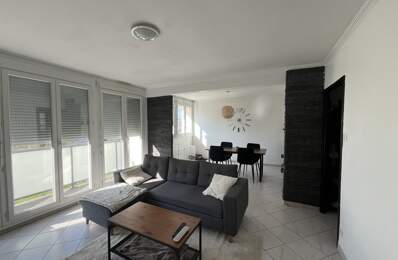 Appartement de 4 pièces principales — photo du bien