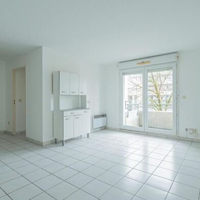 Appartement 3 pièces 262400 €