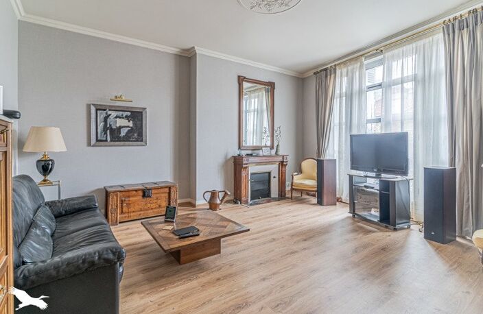 Vente appartement 4 pièces 128 m² Bordeaux (33000) — photo 2