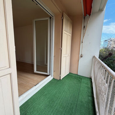 Appartement 2 pièces 870 €