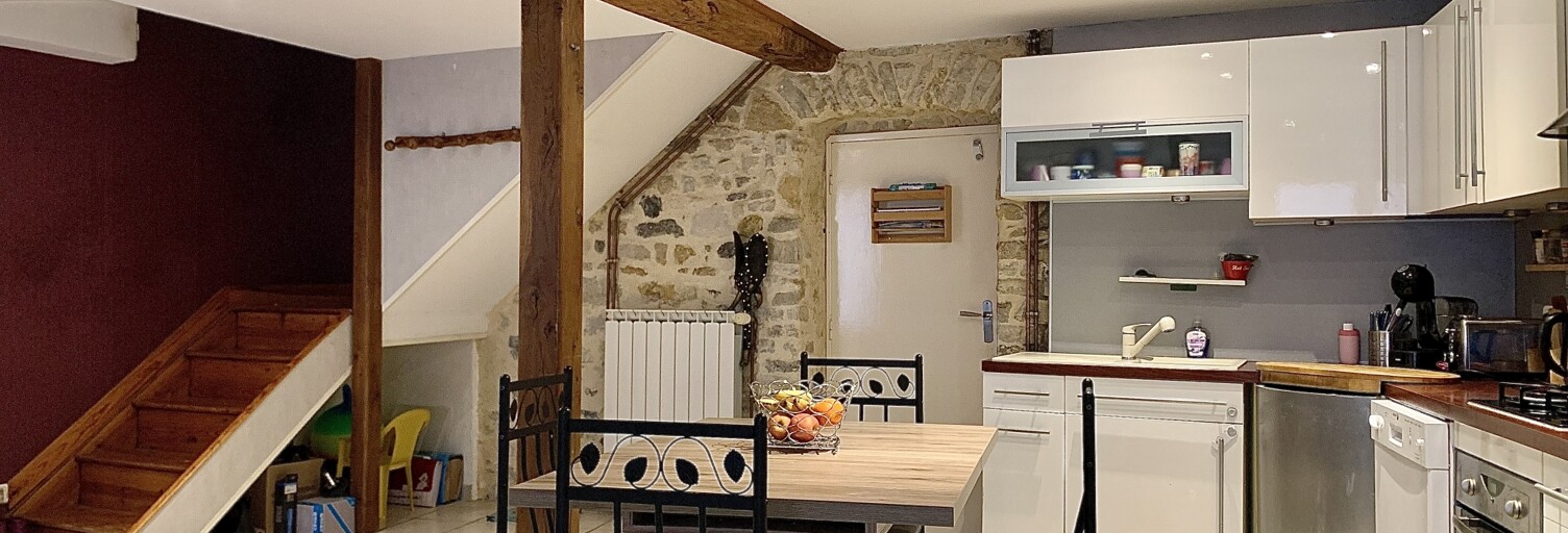 Maison 5 Pièces 94 m² à vendre à Chadeleuf (63320)