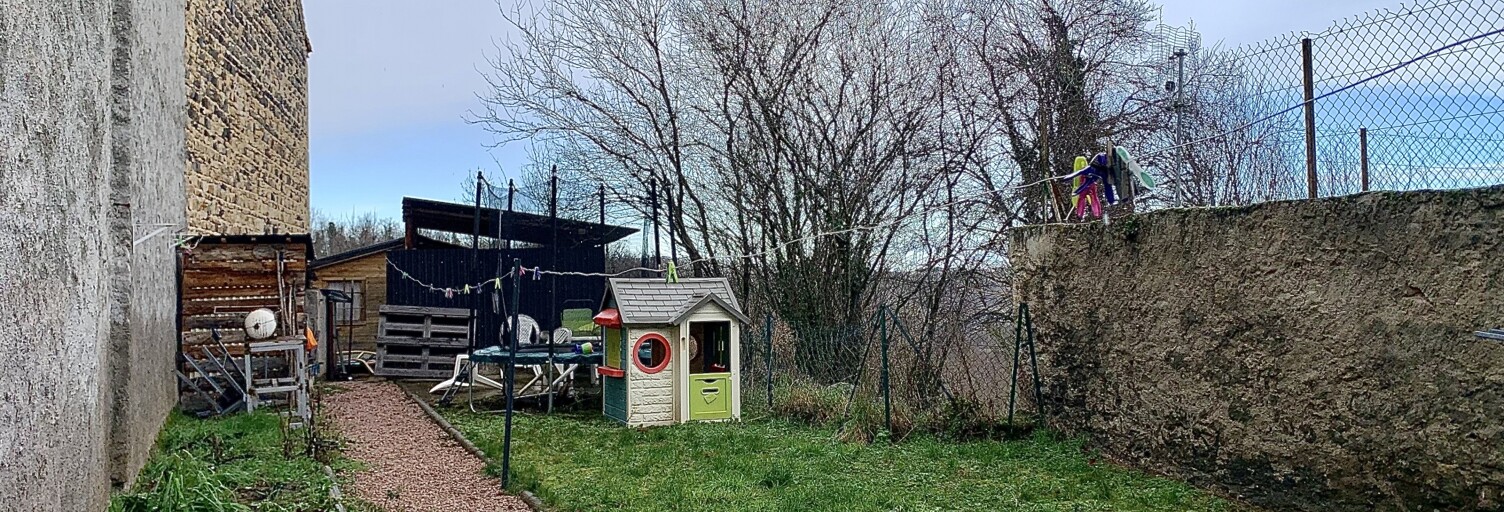 Maison 5 Pièces 94 m² à vendre à Chadeleuf (63320)