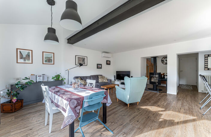 Maison de Village - 165m2, 6 pièces - St Romain au Mt D'Or — photo 2