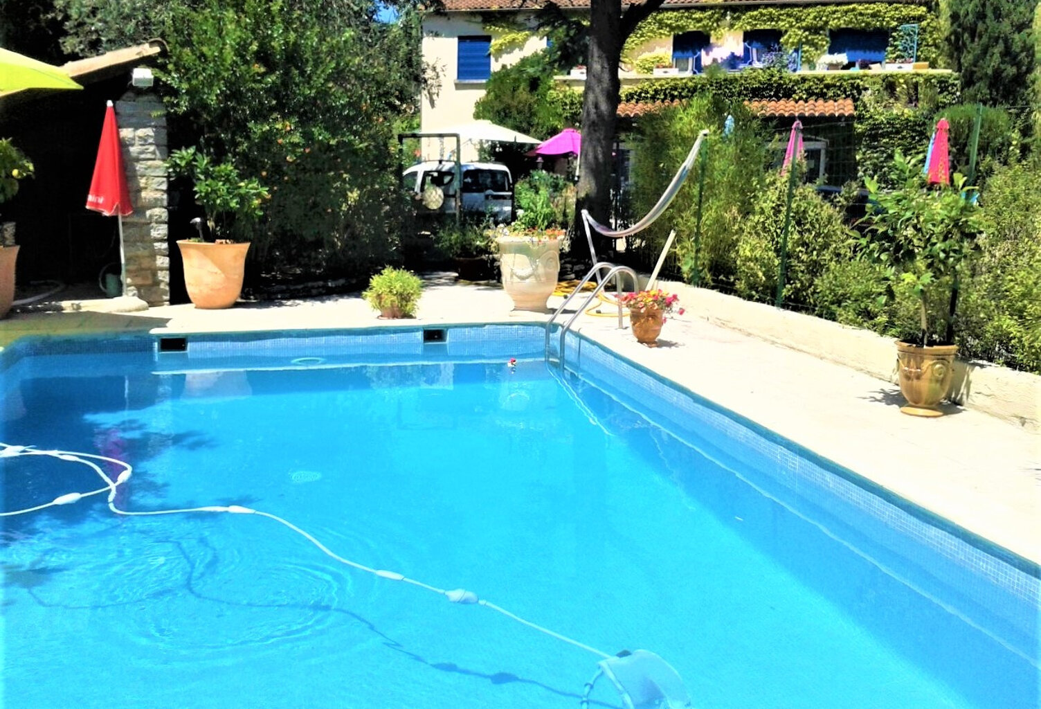 A VENDRE APPARTEMENT AVEC COMMERCE À Durfort-Et-Saint-Martin-De-Sossenac — photo 1
