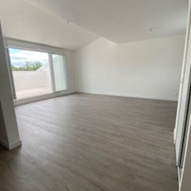 Appartement 3 pièces 963 €