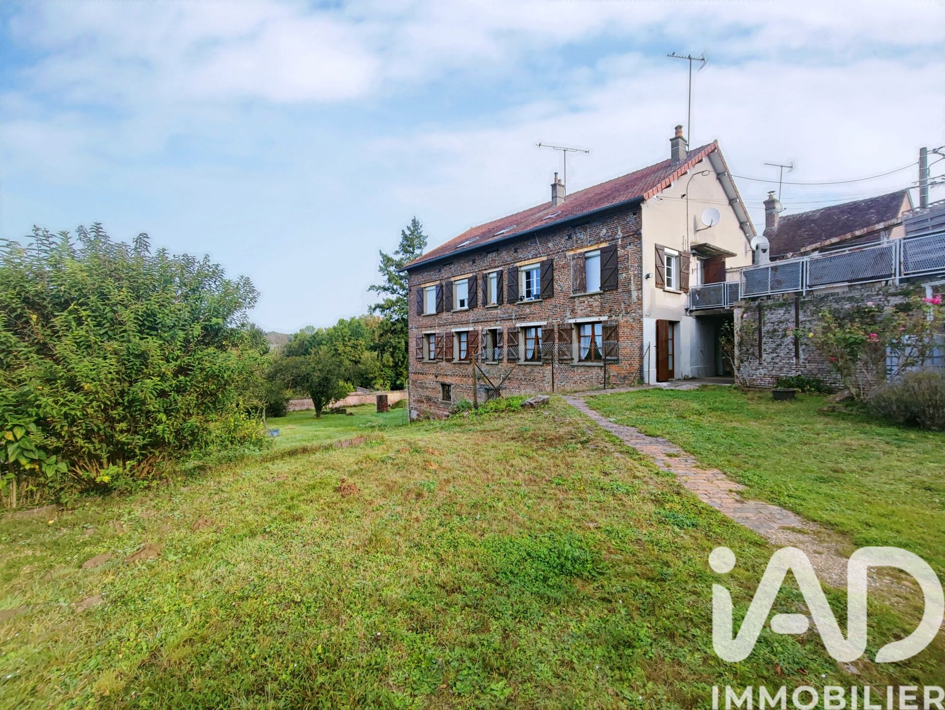 Lachapelle-Aux-Pots - 134m² - 6p. - 3ch.
