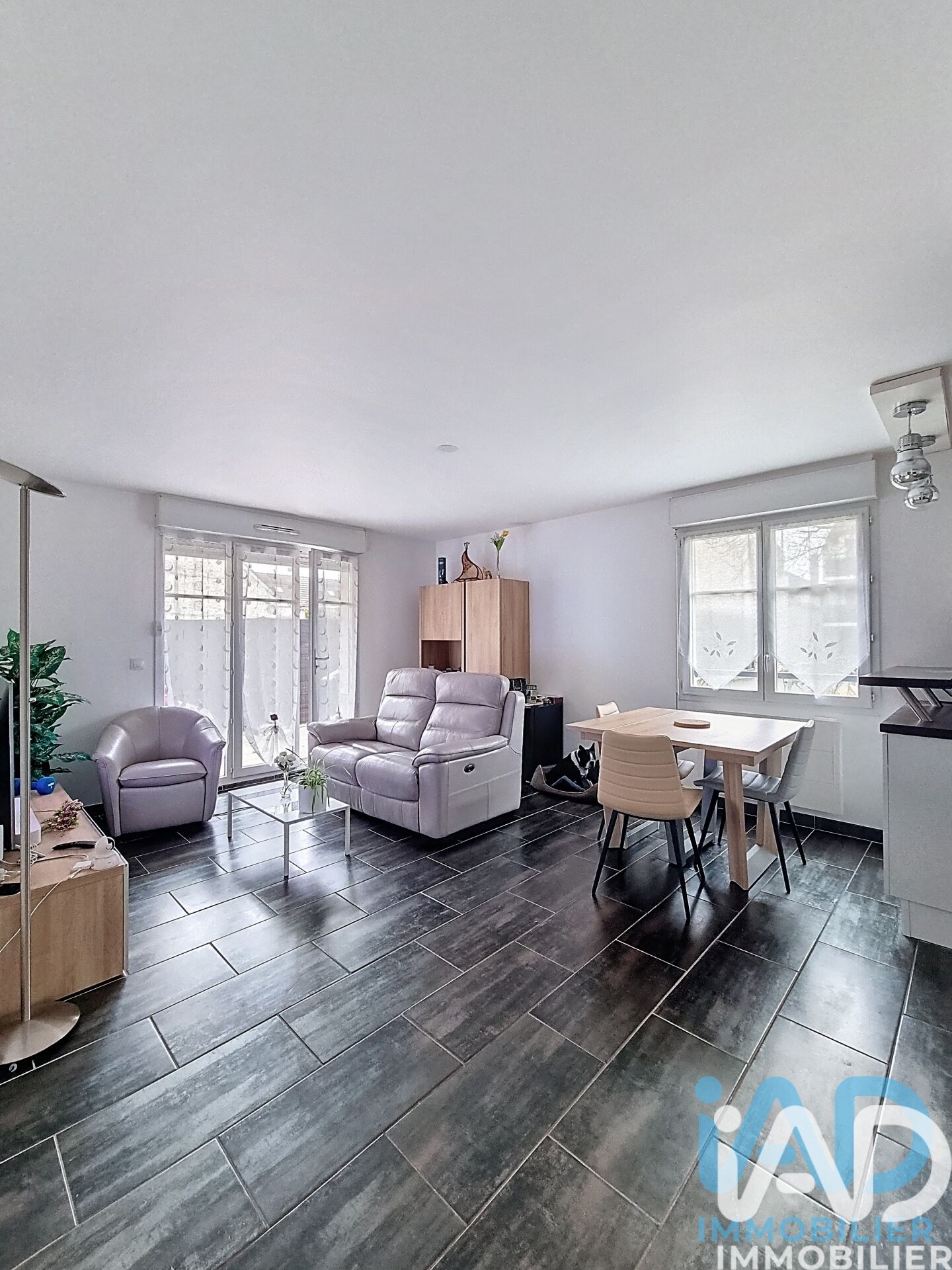 Vente Appartement 3 pièces - Photo 2