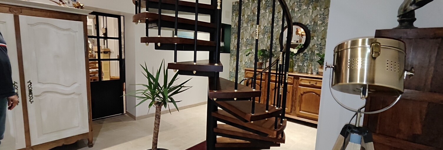 Maison 10 Pièces 378 m² à vendre à Courtisols (51460)