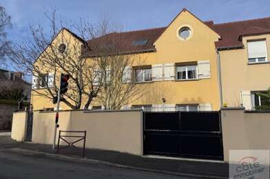 Appartement 2 pièces 861 €