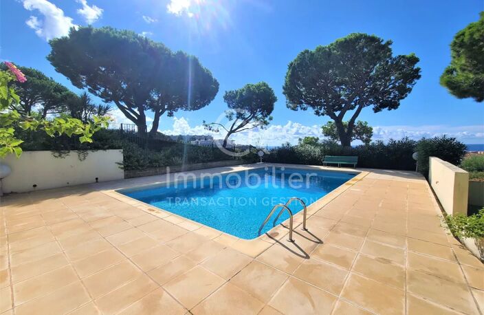 STUDIO 27 m² CROIX DES GARDES CANNES — photo 4