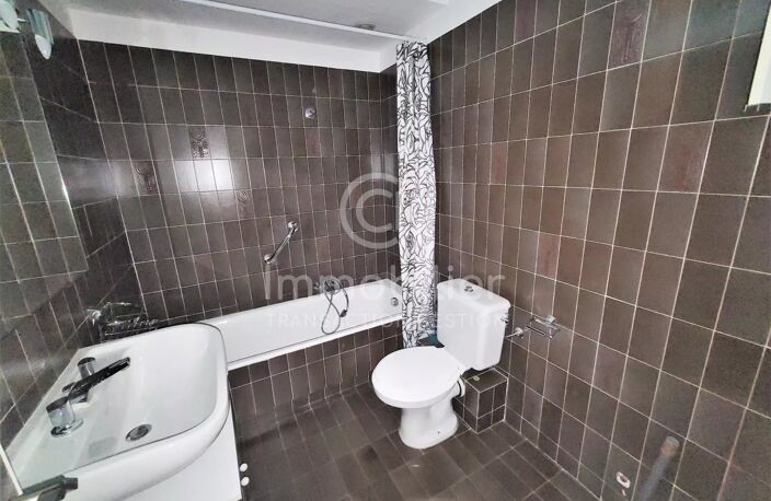 STUDIO 27 m² CROIX DES GARDES CANNES — photo 5