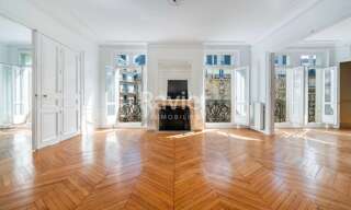 Appartement 7 Pièces 197 m² à vendre à Paris 17 (75017)