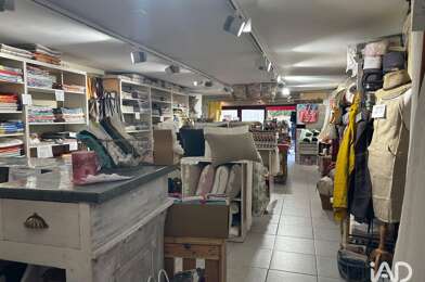 Commerce  164000 €