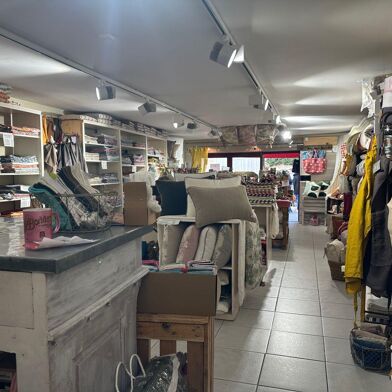 Commerce  164000 €