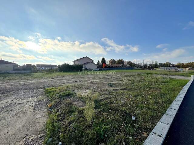 Terrain 521 m² - St-Sorlin-de-Morestel — photo du bien